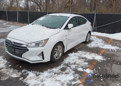 2019 Hyundai Elantra Sel z USA, uszkodzony, nr VIN 5NPD84LF0KH417495